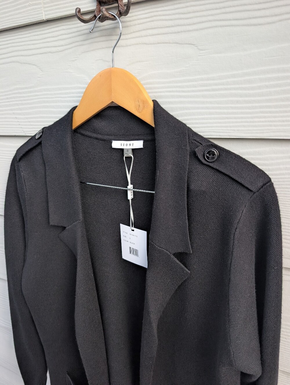 Sioni Cardigan Sweater NWT Size S Black Collar Knit Pockets Shoulder Buttons - Picture 6 of 6